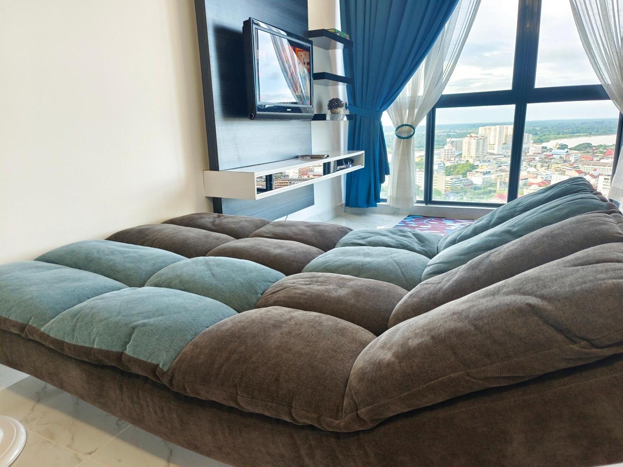 #free Netflix 1br Troika Residensi By Aghome *