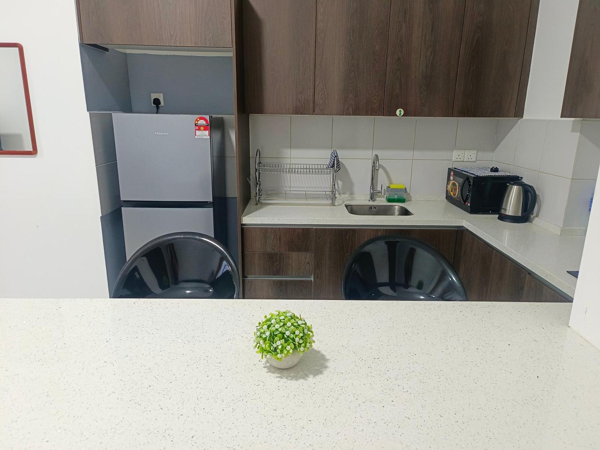 Apartment #free Netflix 1br Troika Residensi By Aghome