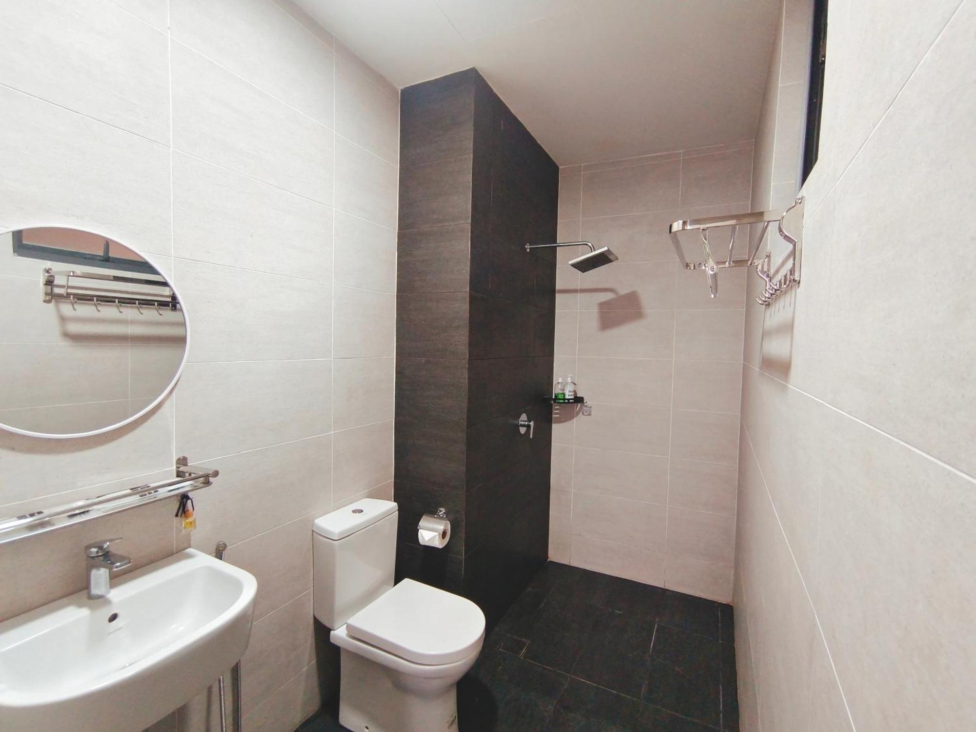 Apartment #free Netflix 1br Troika Residensi By Aghome *