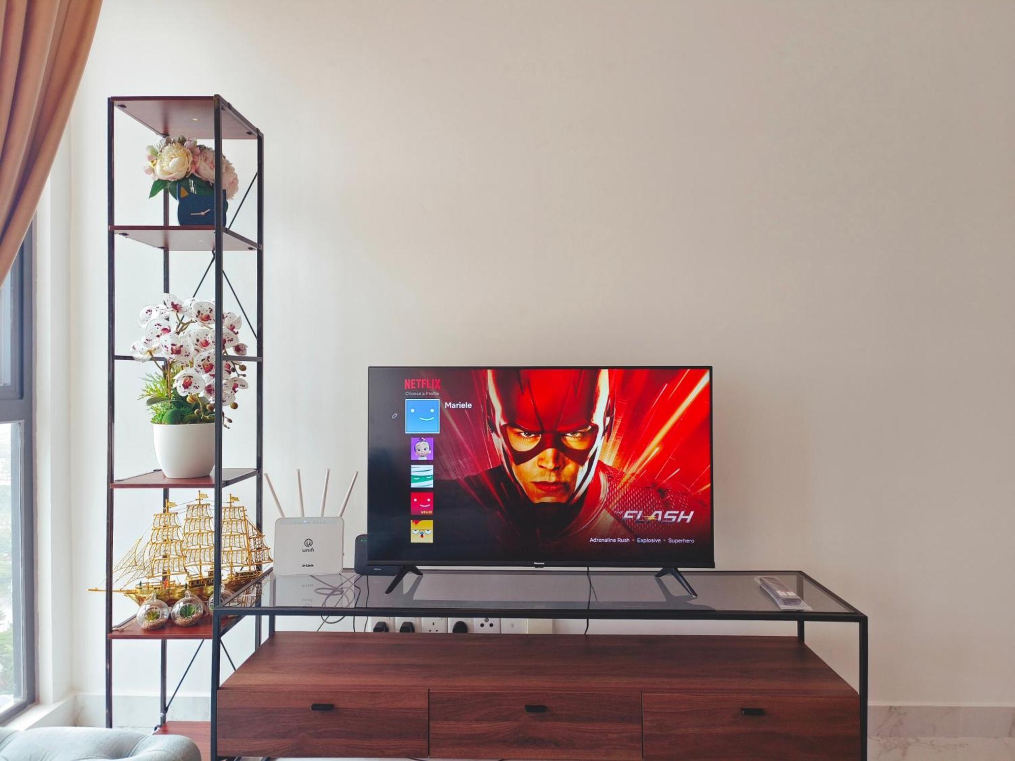 #free Netflix 1br Troika Residensi By Aghome *