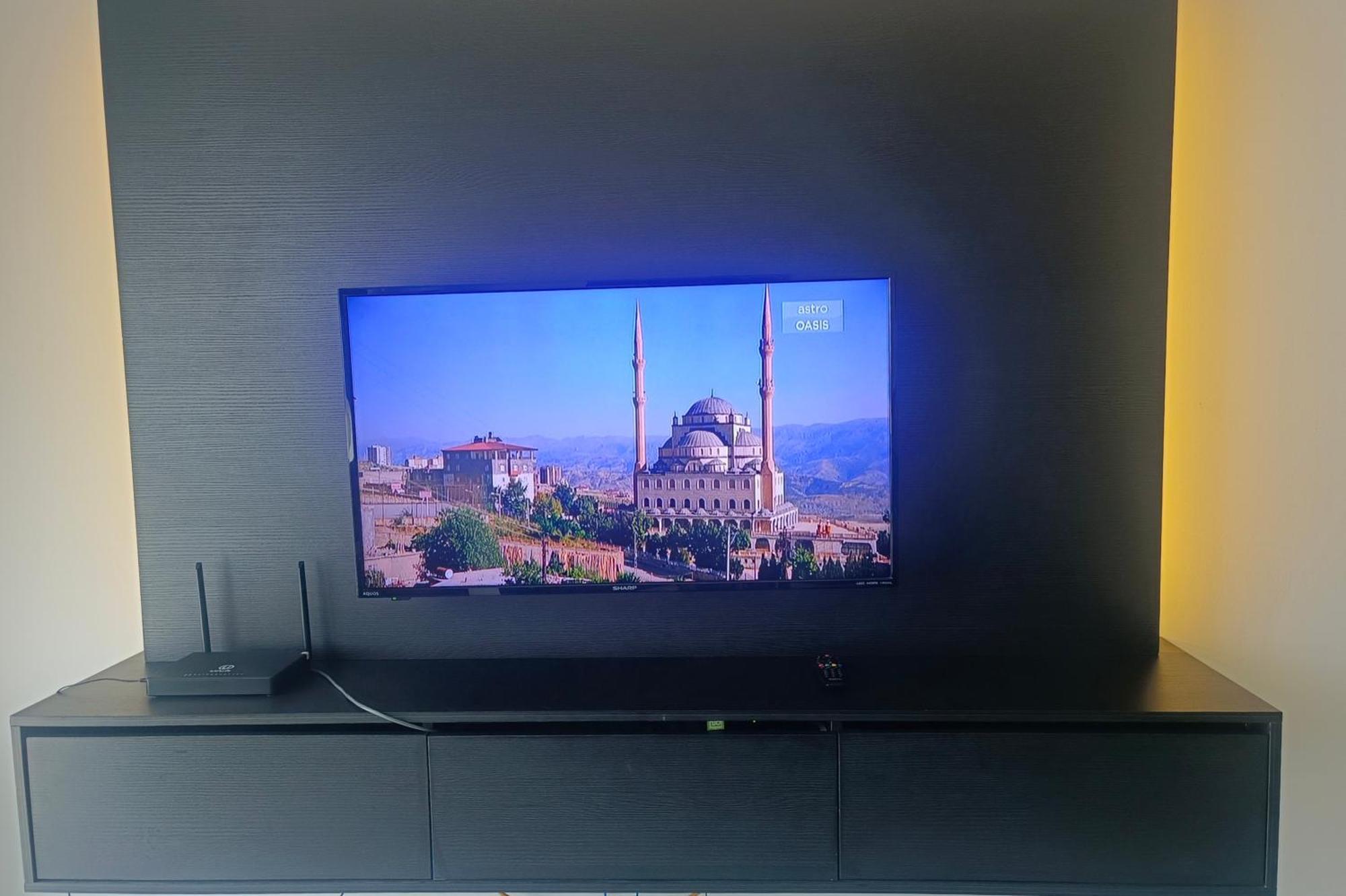#free Netflix 1br Troika Residensi By Aghome * Kota Bharu