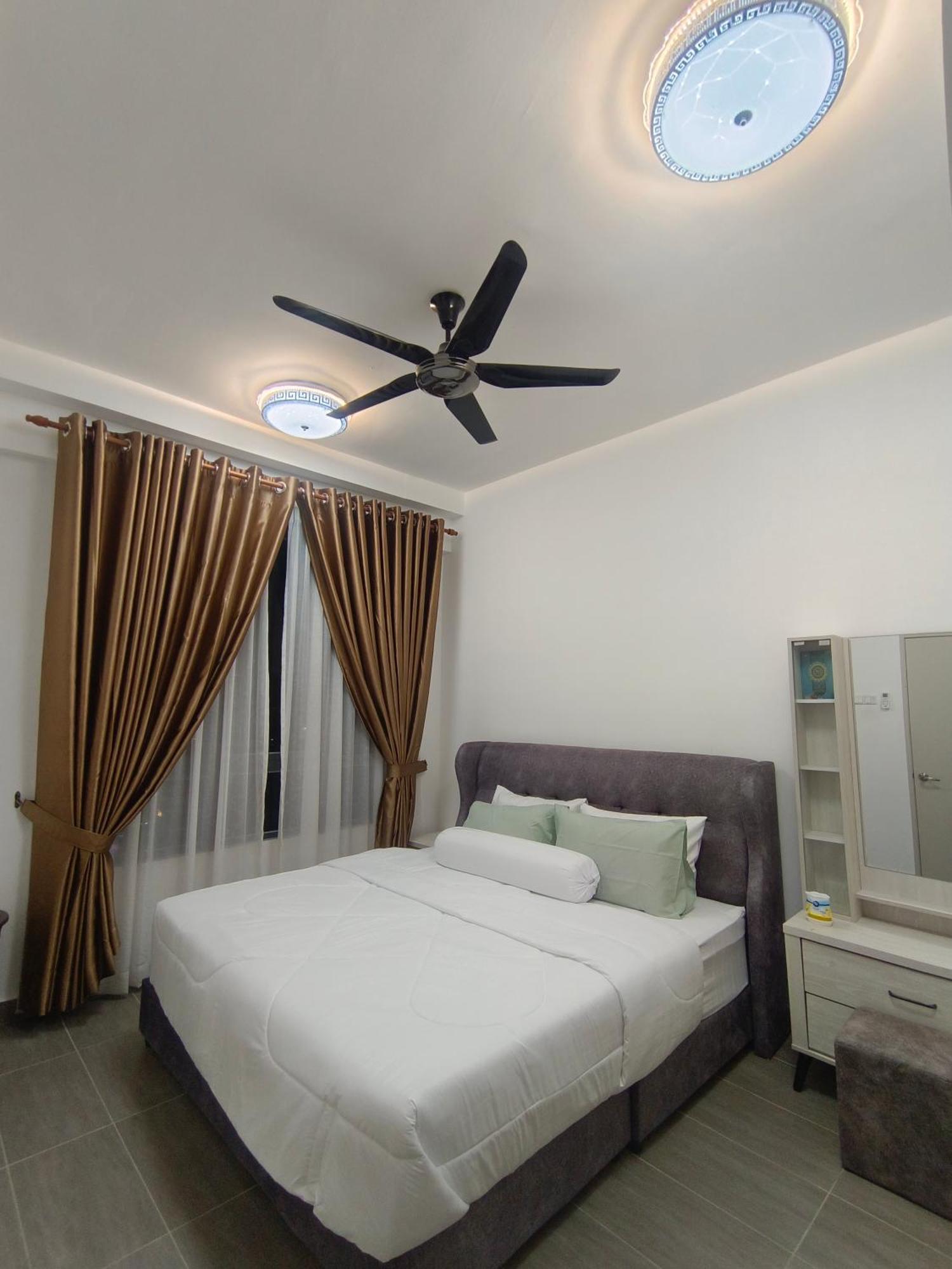 Apartment #free Netflix 1br Troika Residensi By Aghome *